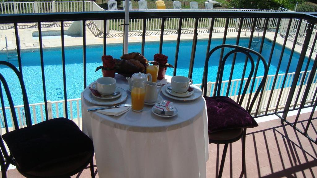 Hotel De La Poste Peymeinade Δωμάτιο φωτογραφία