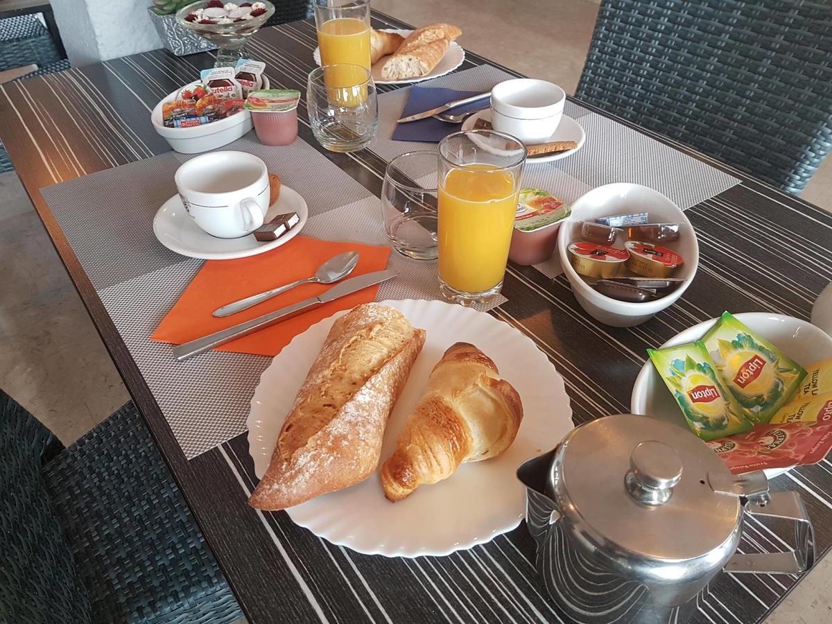 Hotel De La Poste Peymeinade Εξωτερικό φωτογραφία