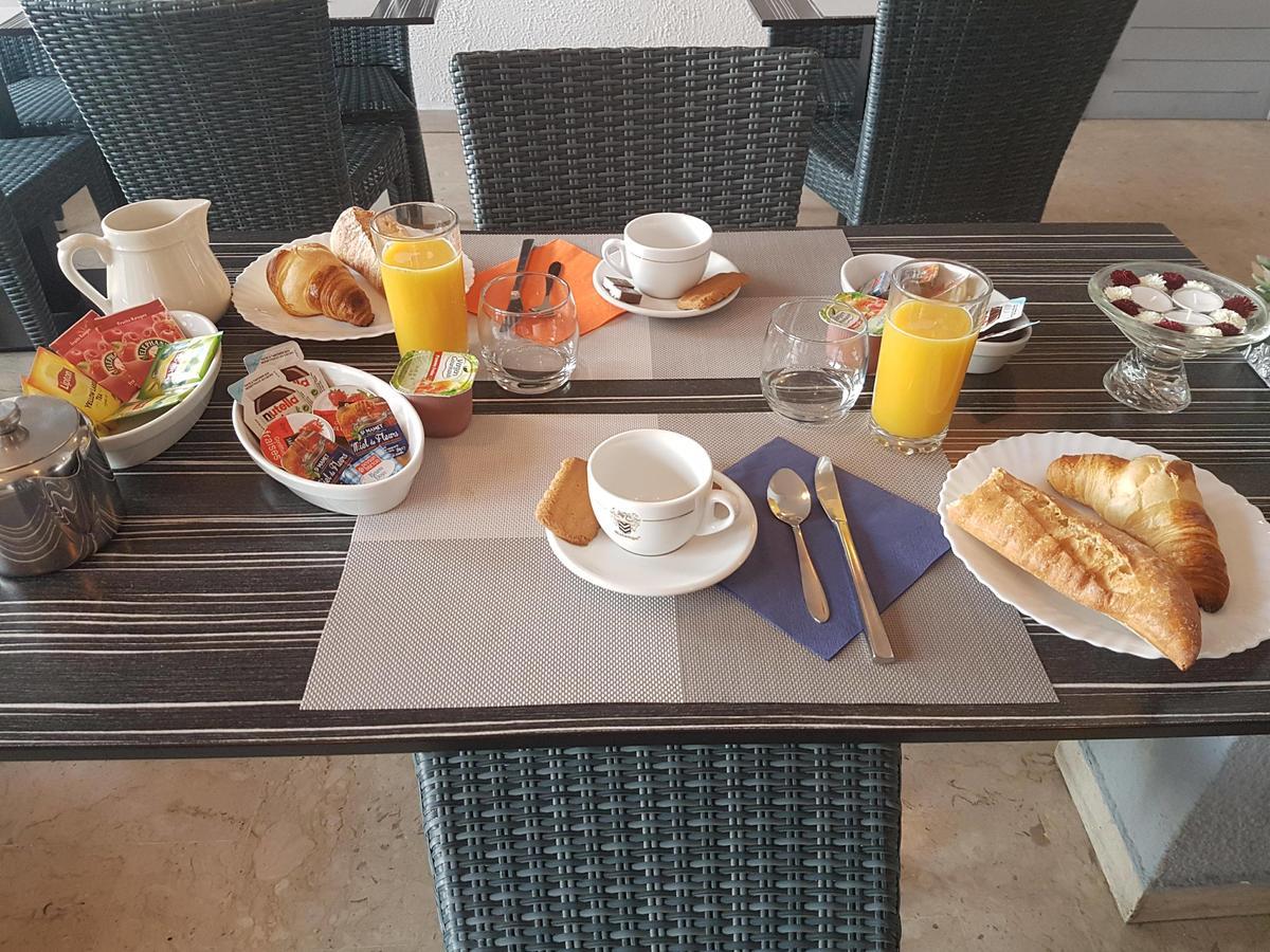 Hotel De La Poste Peymeinade Εξωτερικό φωτογραφία