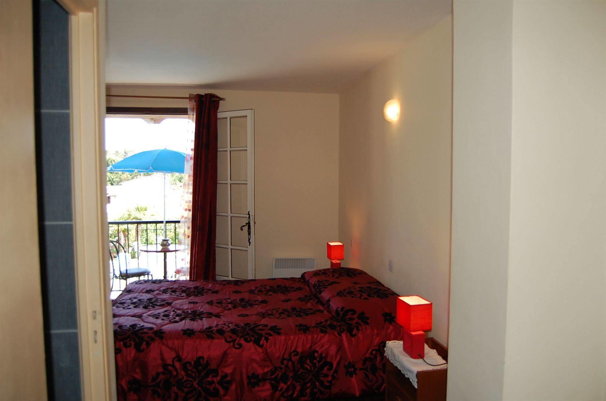 Hotel De La Poste Peymeinade Εξωτερικό φωτογραφία